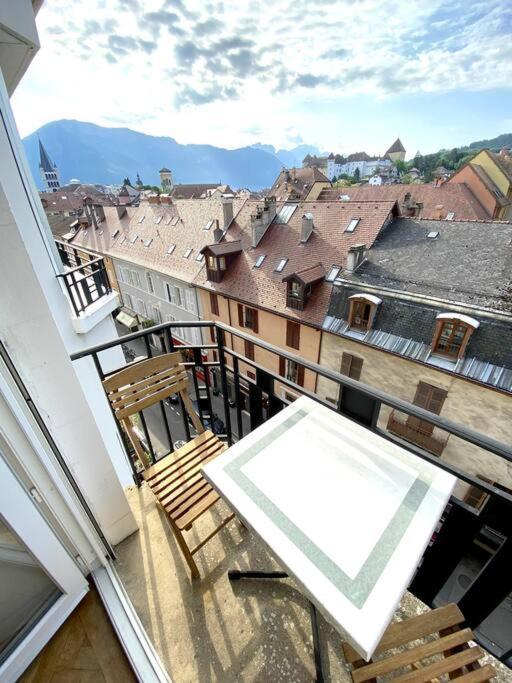 T3 De 73 M2 , Garage , Vue Montagnes Et Chateau 阿讷西 外观 照片